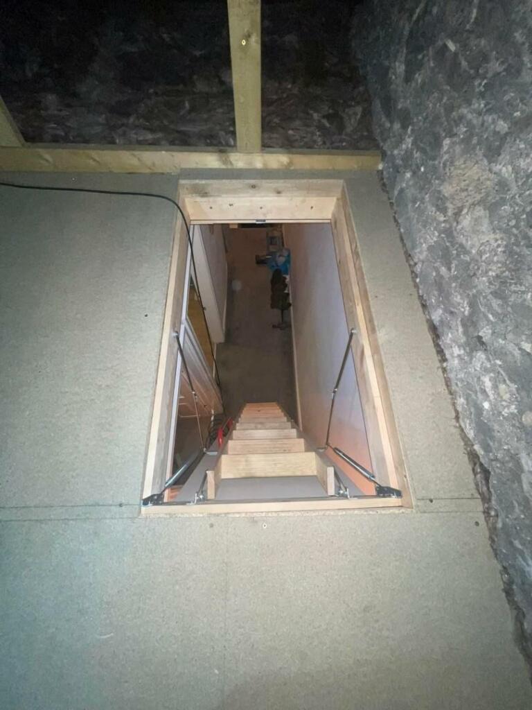 122 Ladysmith Loft.jpg