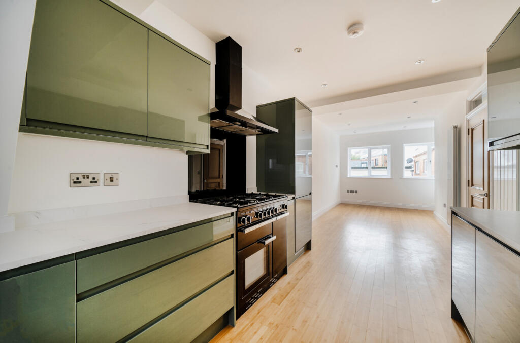 1362894-12-68e512...