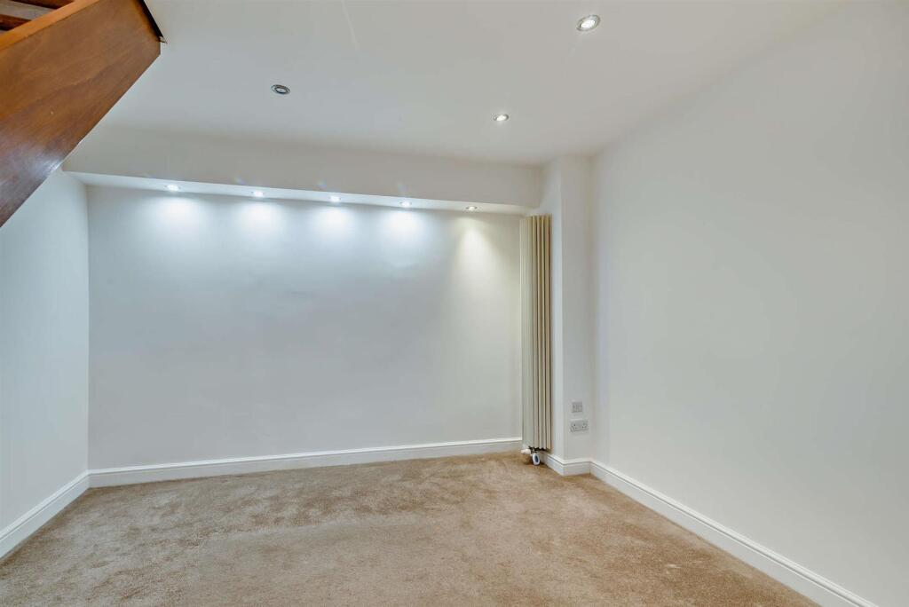 8637787-interior05-800.jpg