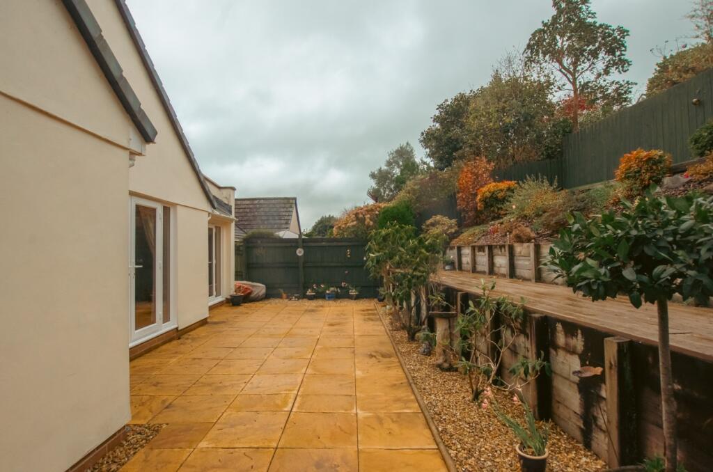 20 Barons Meadows TPS Bodmin 01208 74182-2