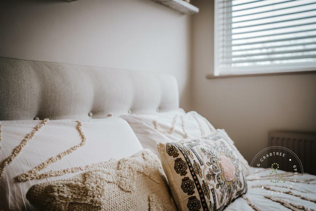 The Meadows, Hern Crabtree (19).jpg