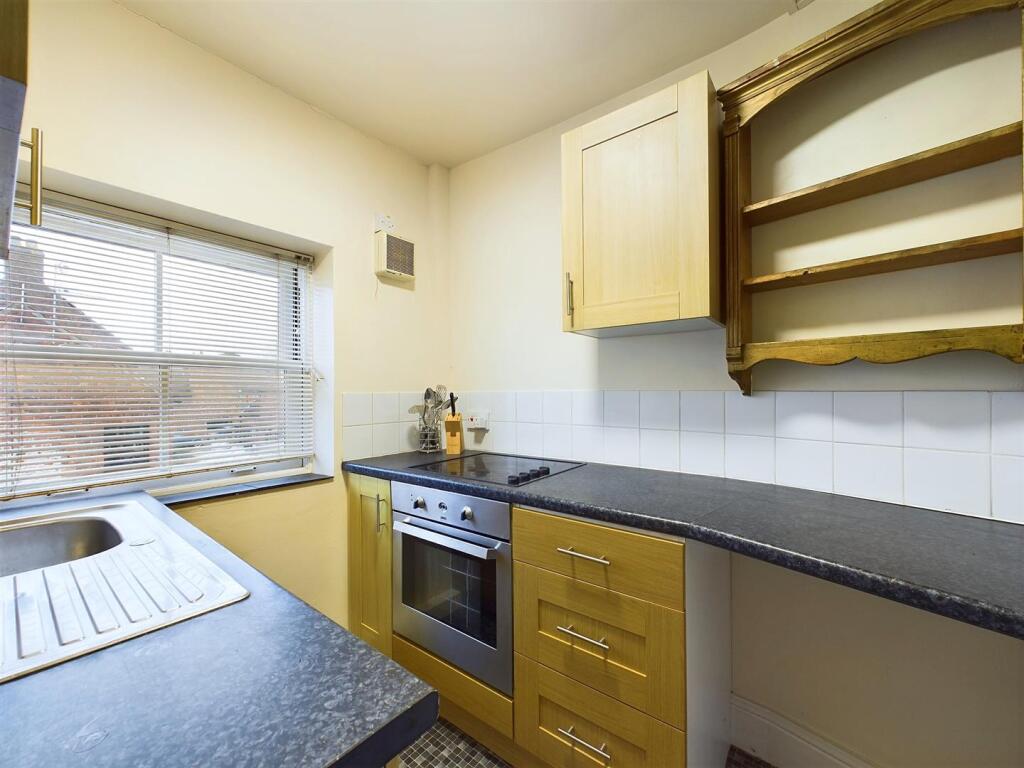 Flat 2 Kitchen