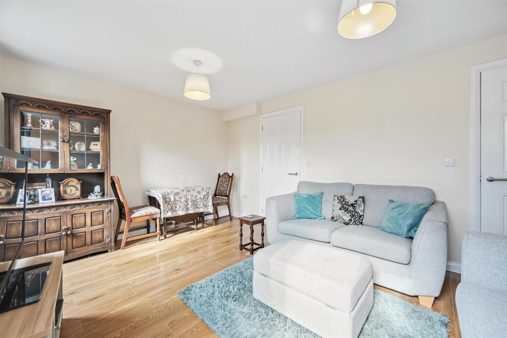 Saxton Mee 4 Olympian Way 0025.jpg