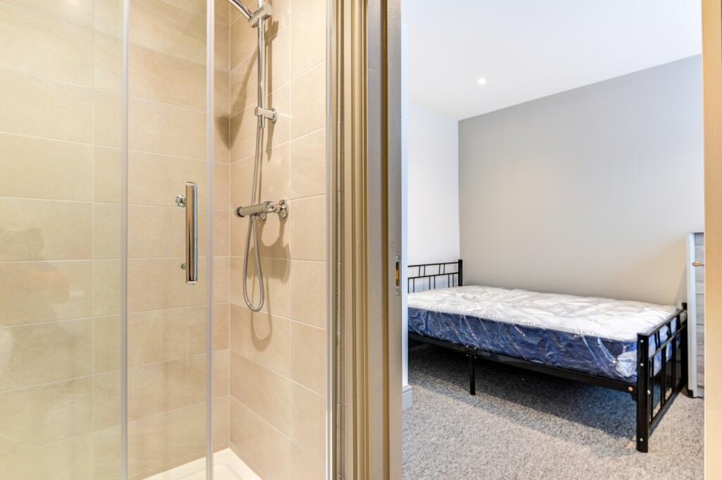 35 Sutherland Road-34