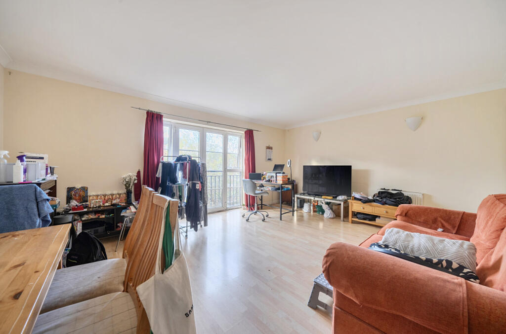 1382543-9-691dd4d...