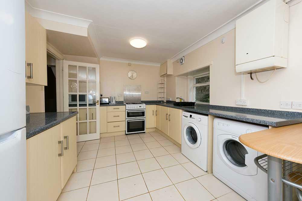 kitchen2.jpg