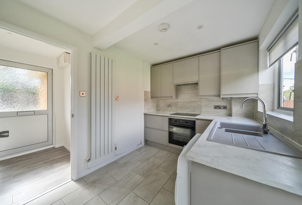 1357400-8-68d400c...