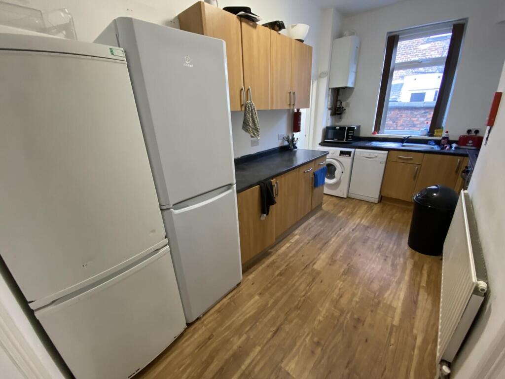 1ha.kitchen.jpg