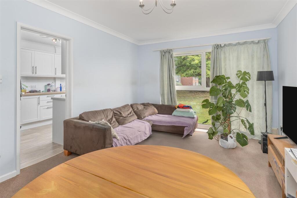 5 Greenhill Court, Banbury-9.jpg