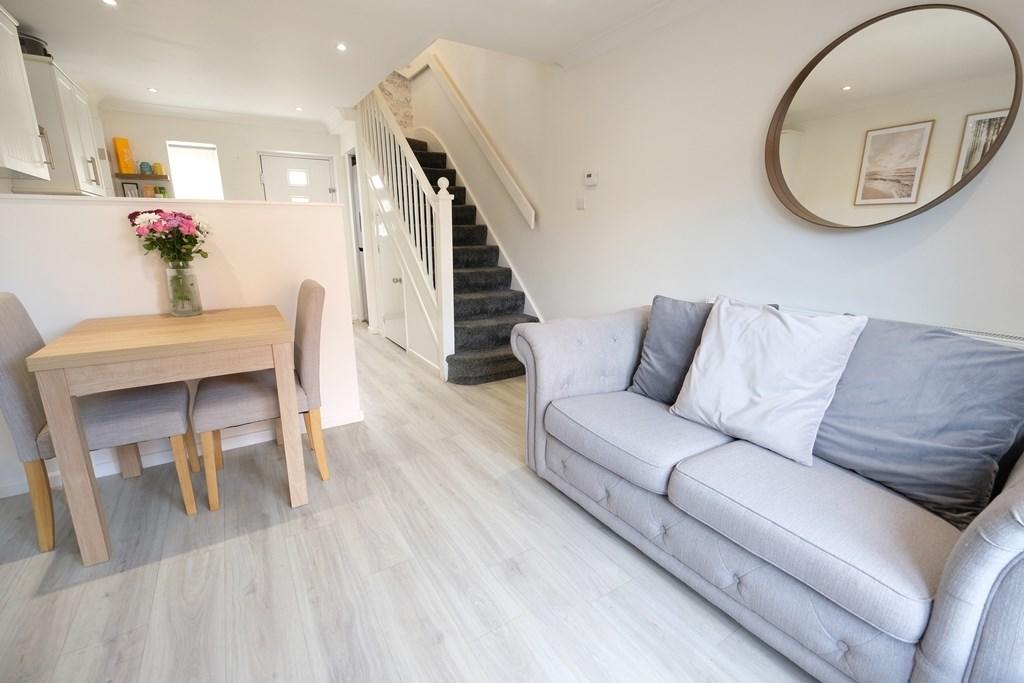 OPEN PLAN ROOM