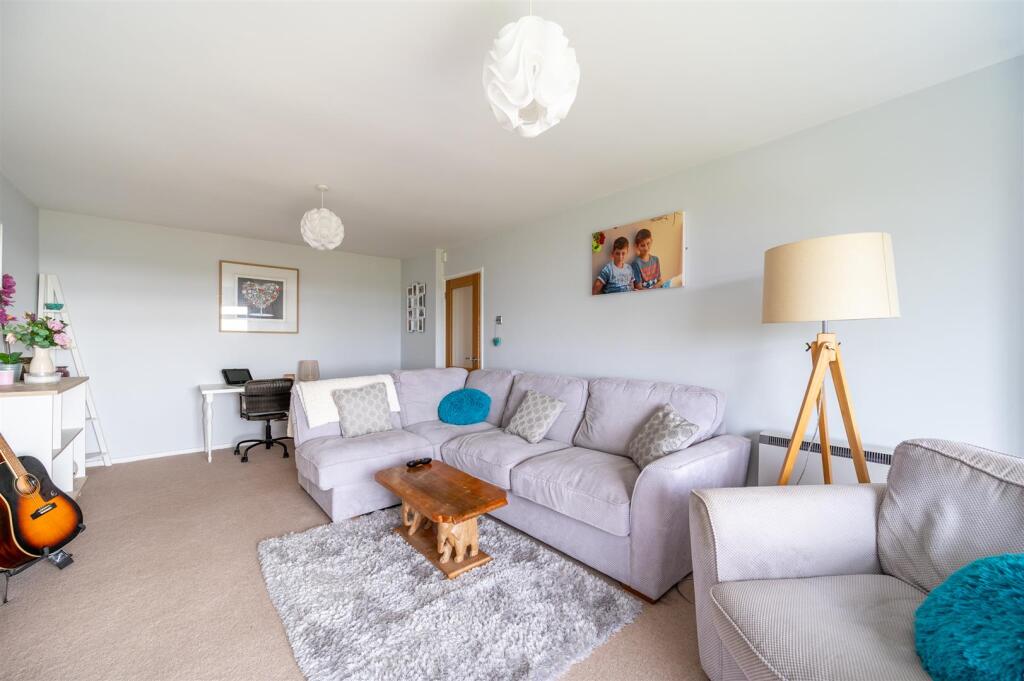 7 Shearwater Court 25 6.jpg