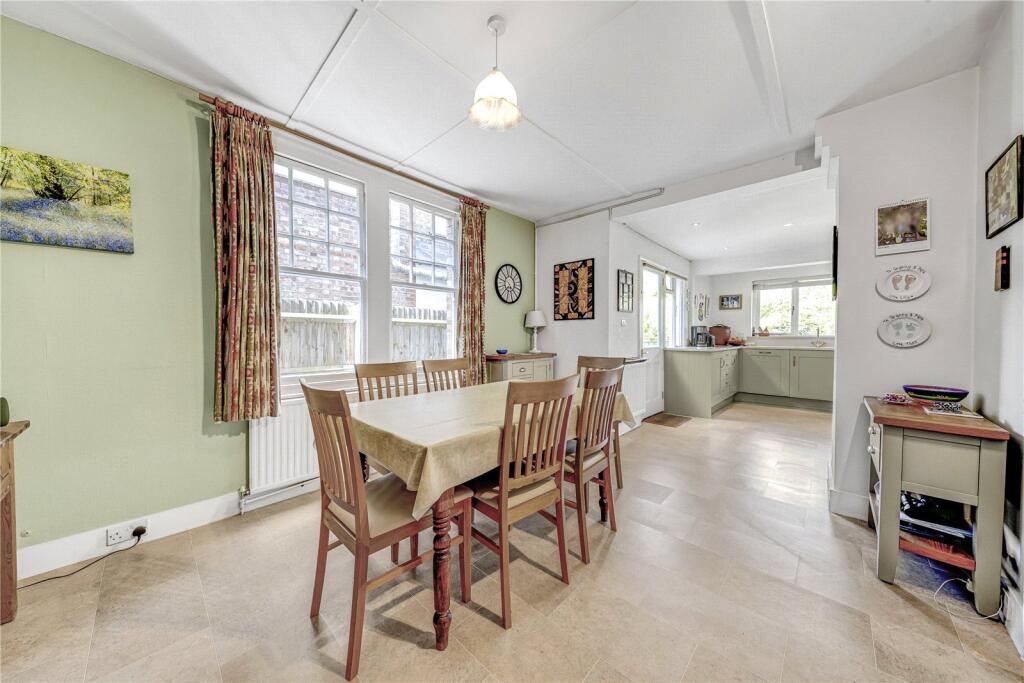 Breakfast Room
