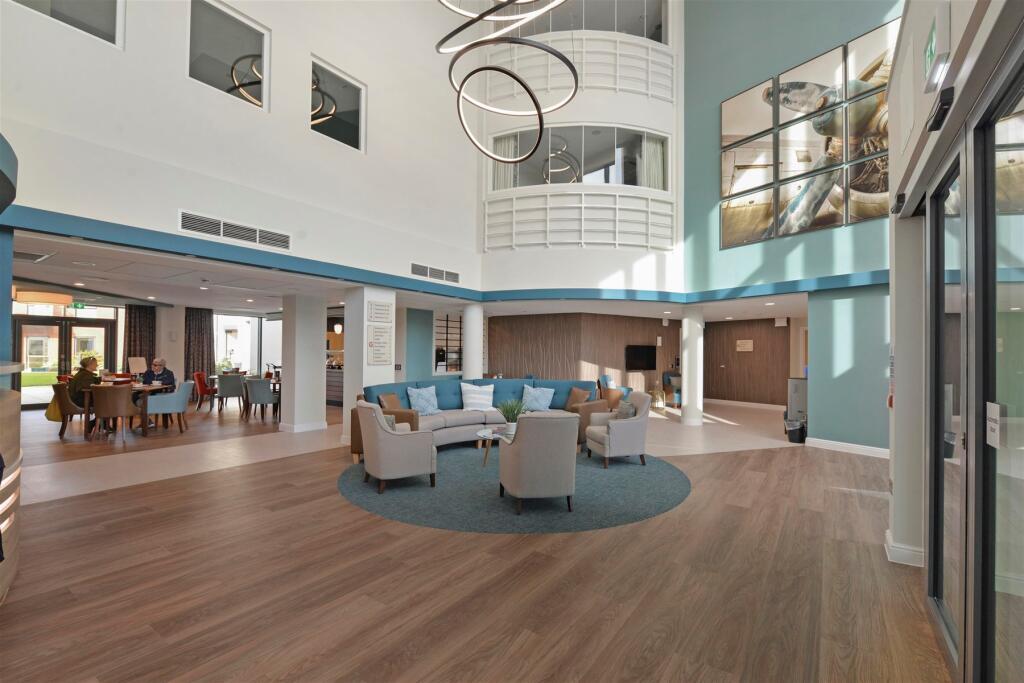 Entrance Communal