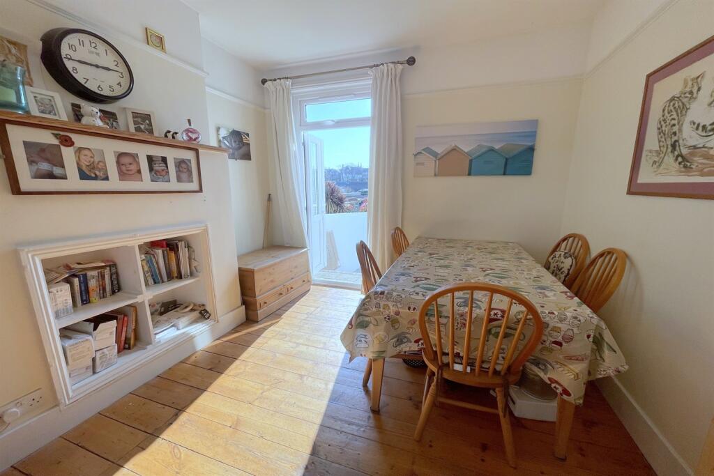 Separate dining room