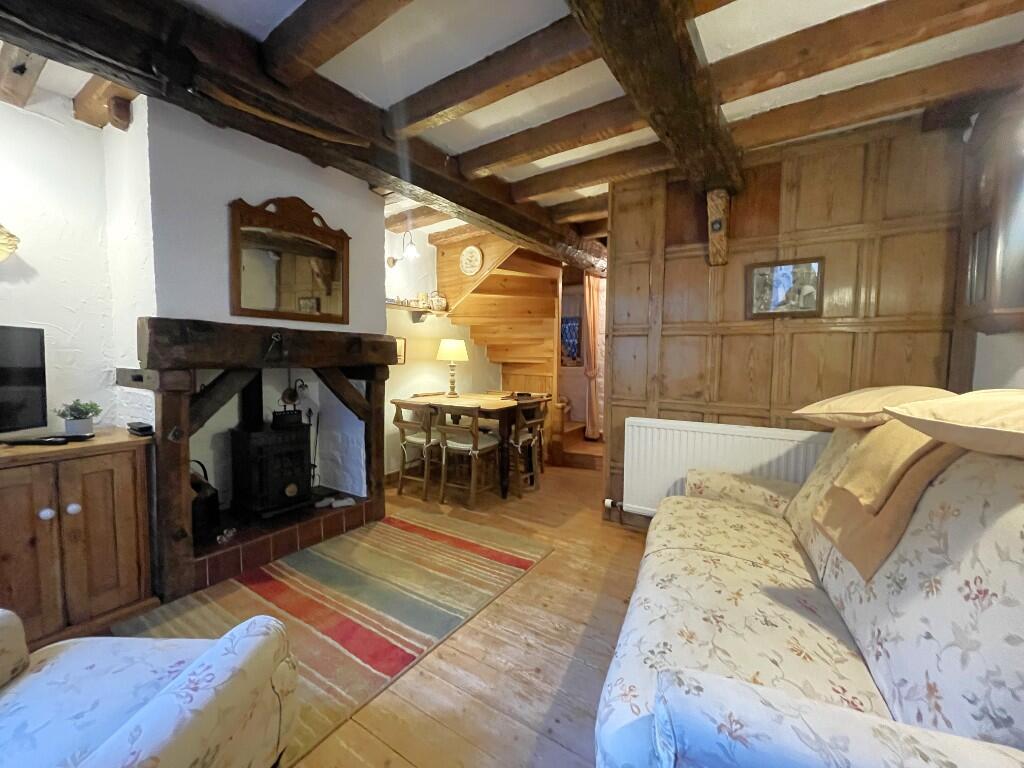 1 Blackburns Yard, Church Street, Whitby, North Yorkshire, YO22 4DS