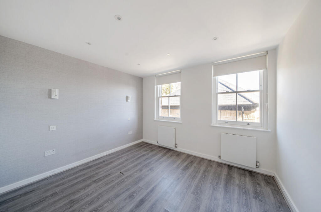 1363572-5-68e3a62...