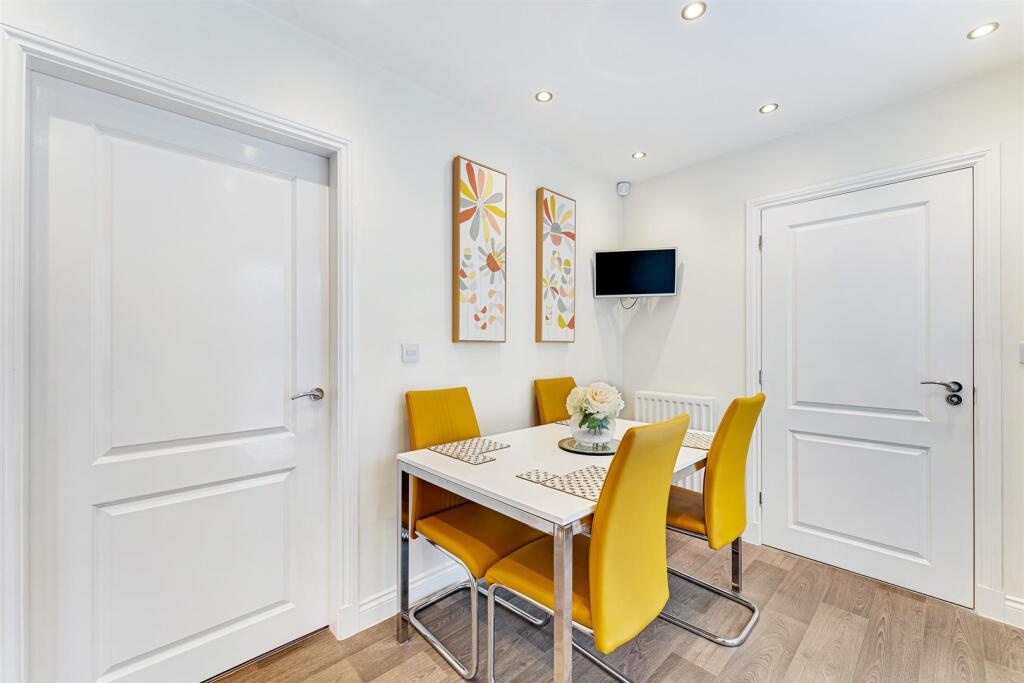 12 Atherton Drive-24.jpg