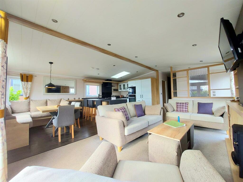 WhatsApp Image 2023-03-10 at 14.07.15.jpeg