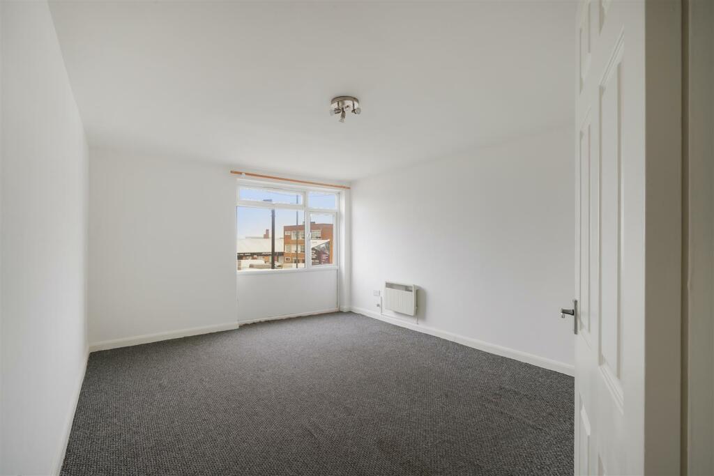 Flat 4, Greens Court - 51NMpojijwzlWcFqFL7H.jpg