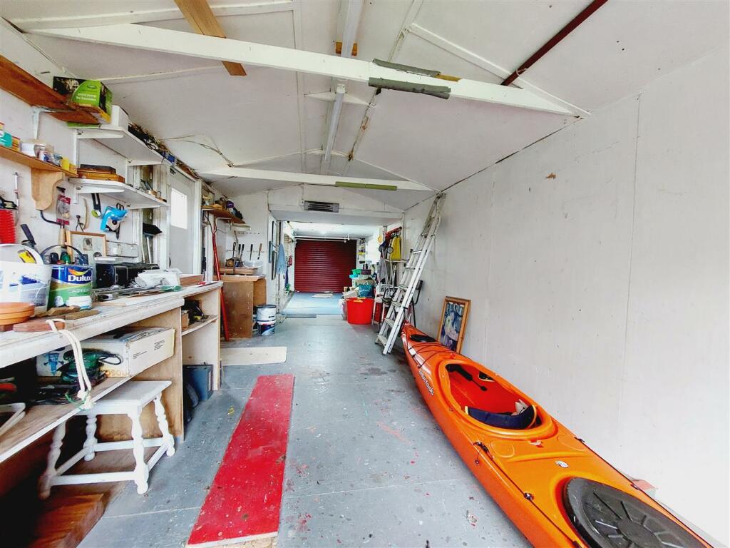 Tandem Garage