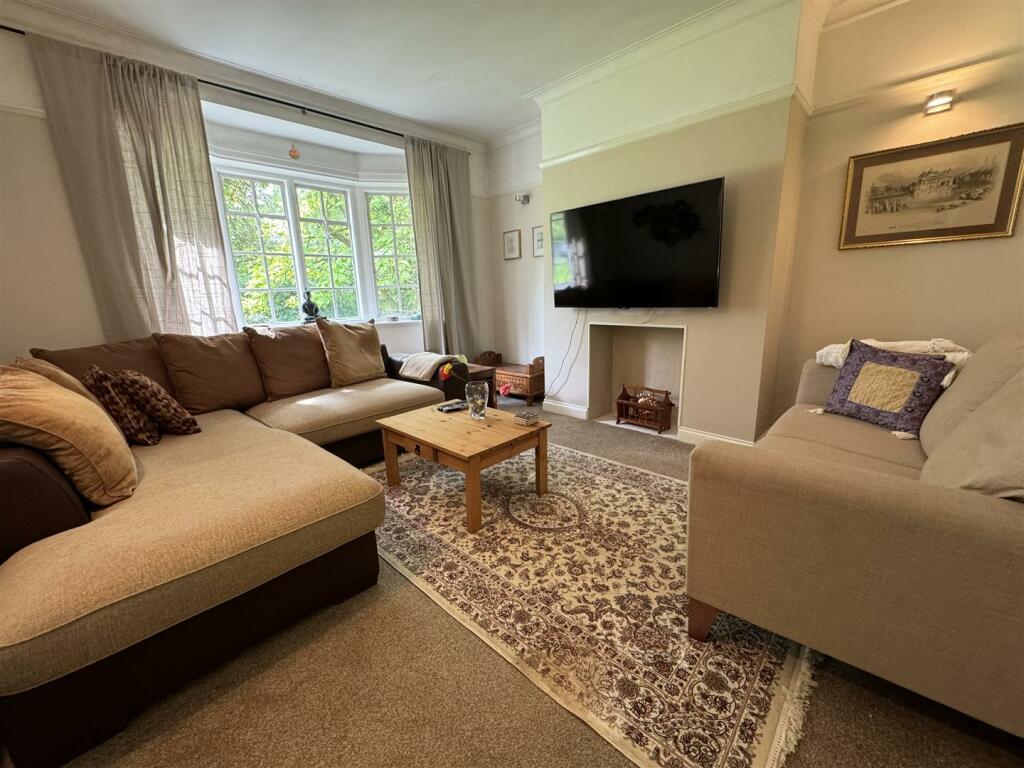 Living Room.jpeg