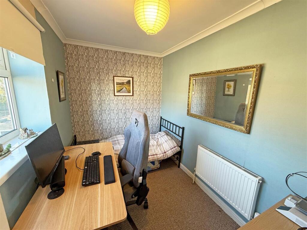 Wilberforce St Bed2.jpg