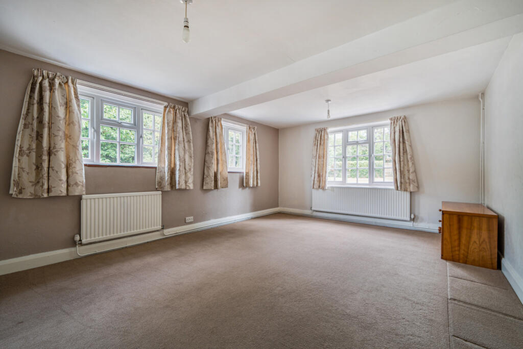 1329335-12-688746...