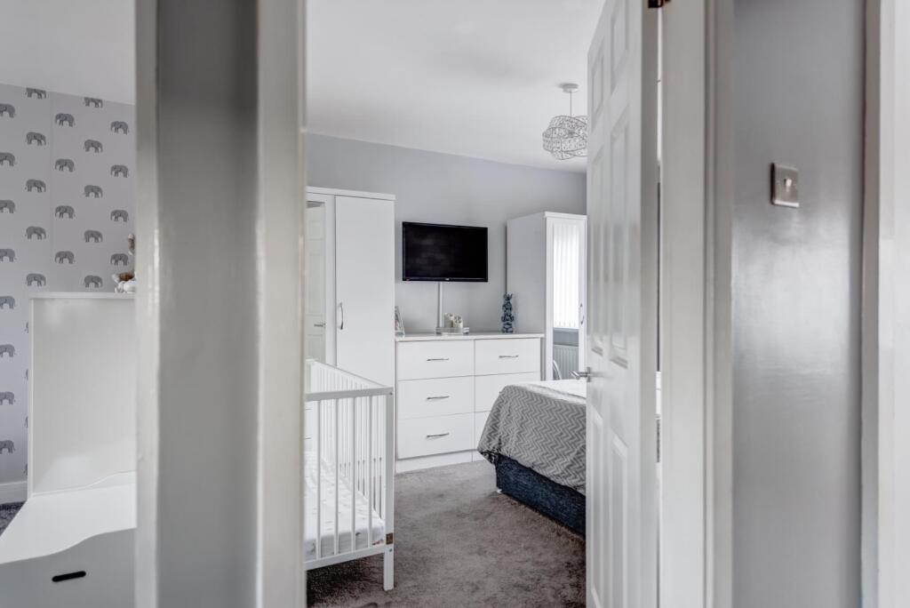 56BinsteadGrove(Interior)-13.jpg