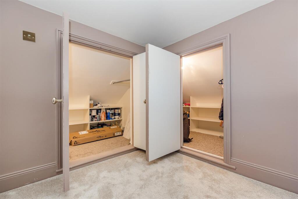 Second Avenue, 23, Flat 9-9.JPG