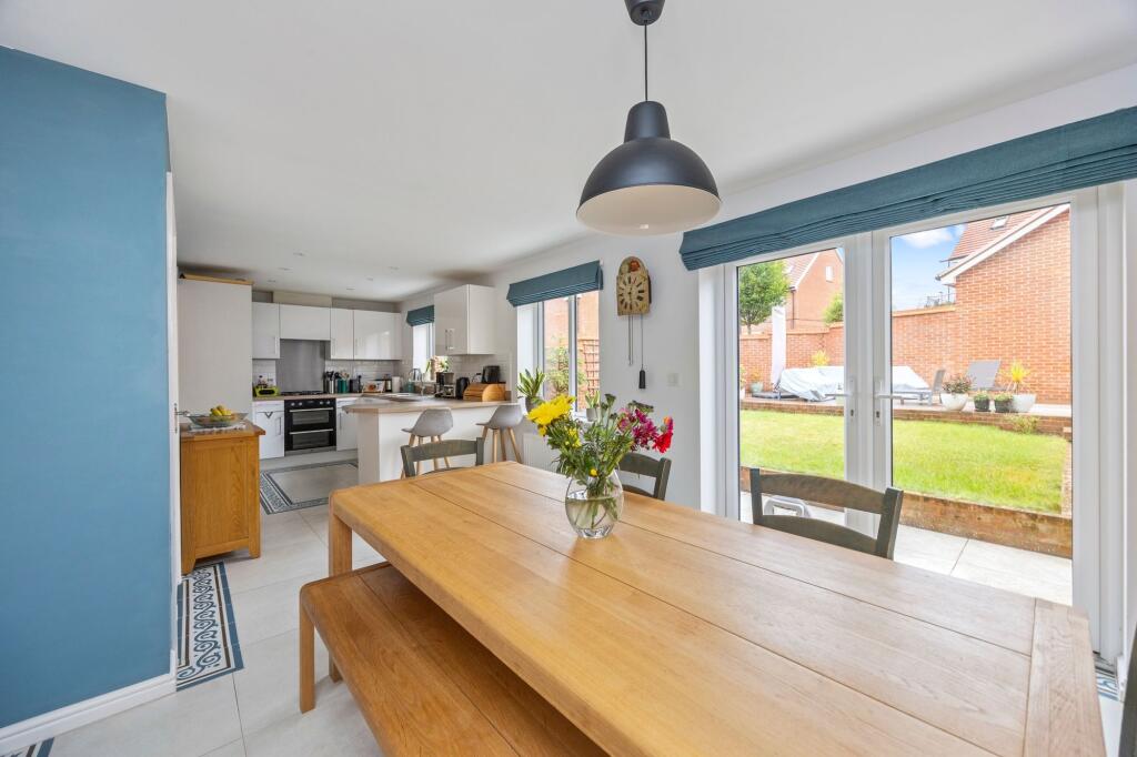 Kitchen/Dining