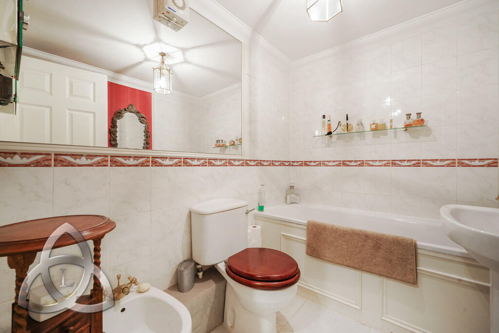 Flat 1, Kempton H...