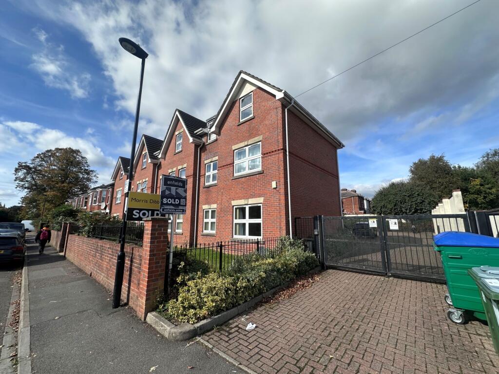 Bellemoor gate, 32 Bellemoor Road, Upper Shirley, Southampton, SO15 7QU