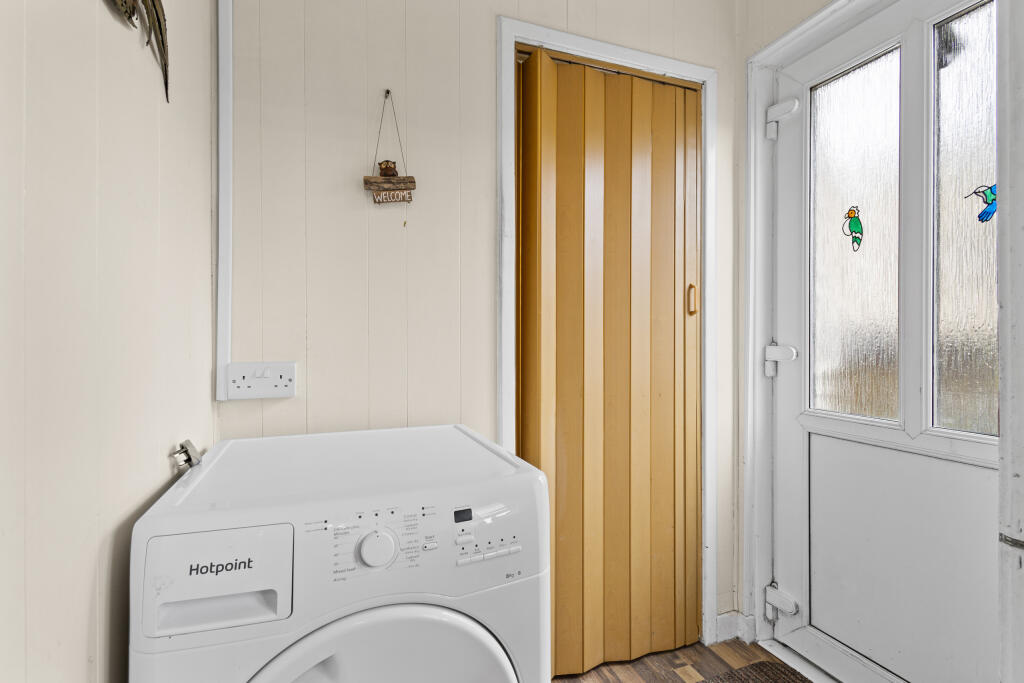 99 Back Rogerton Crescent (50 of 100)