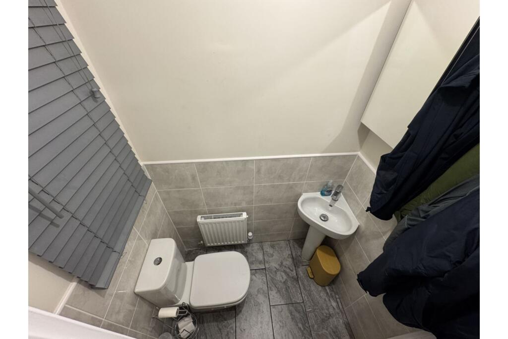 Downstairs Bathroom