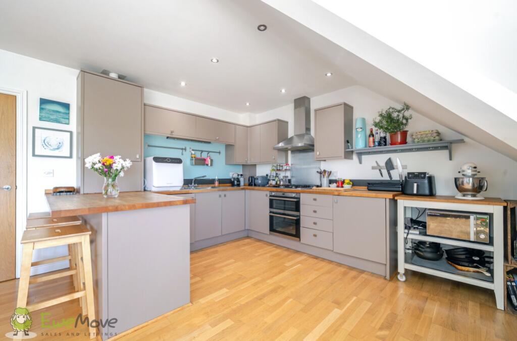 f77992d2-c76c-41a8-8c9b-af10dd8444c0