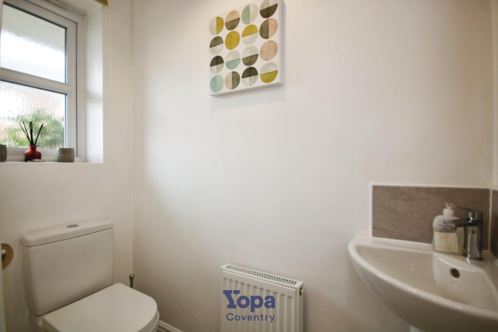 A3b6afe7-Cloakroom.JPG