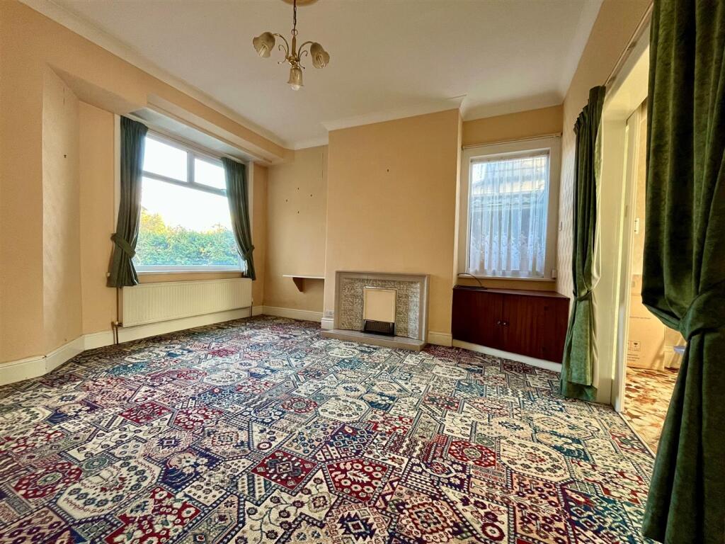 Dining Room.jpg