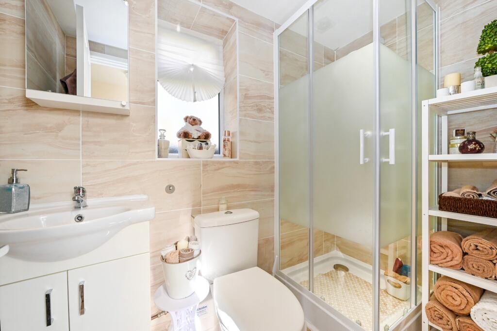 Annexe Shower Rm