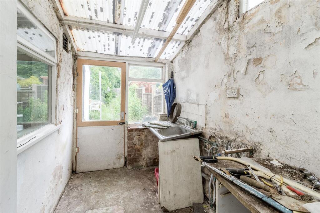 Lean-to Conservatory