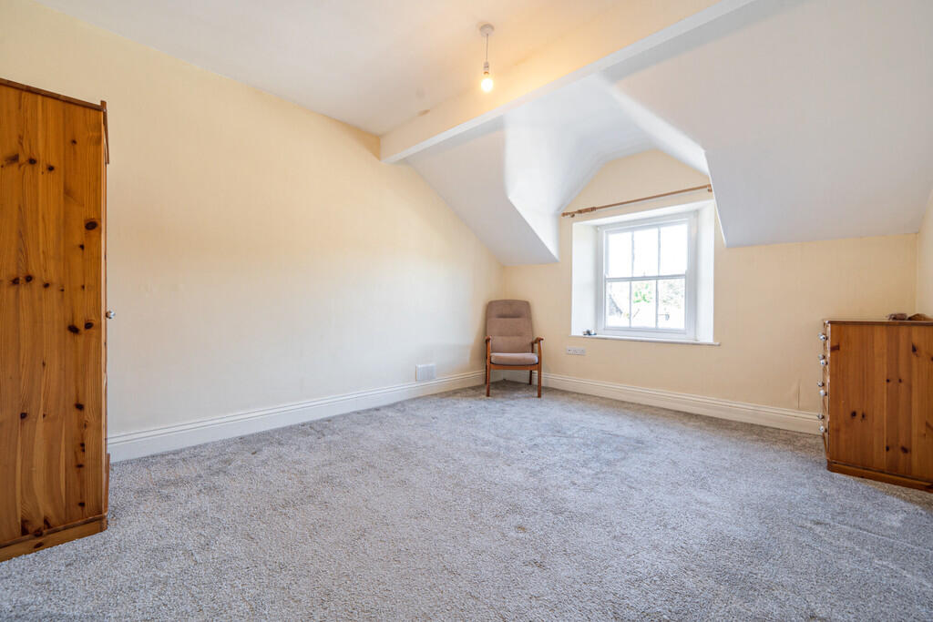 Top Floor Flat 2 ...