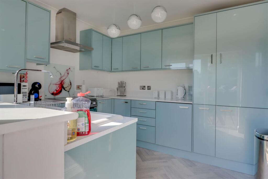 9a SOUTH BEECH AVENUE INSIDE-9.jpg
