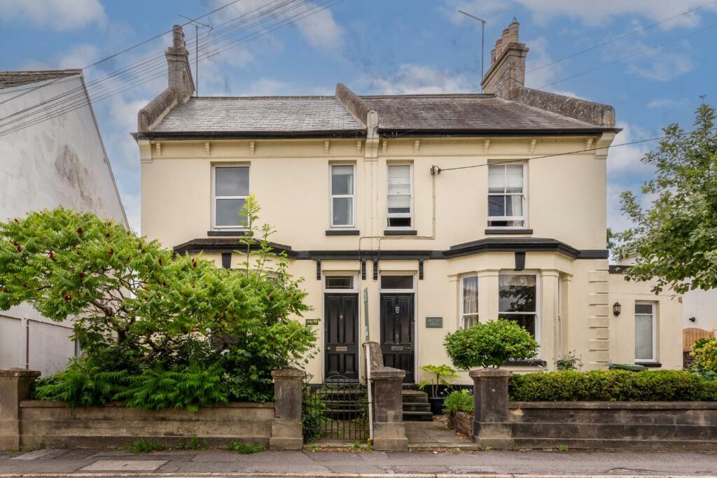 Ashington Villa-16.jpg