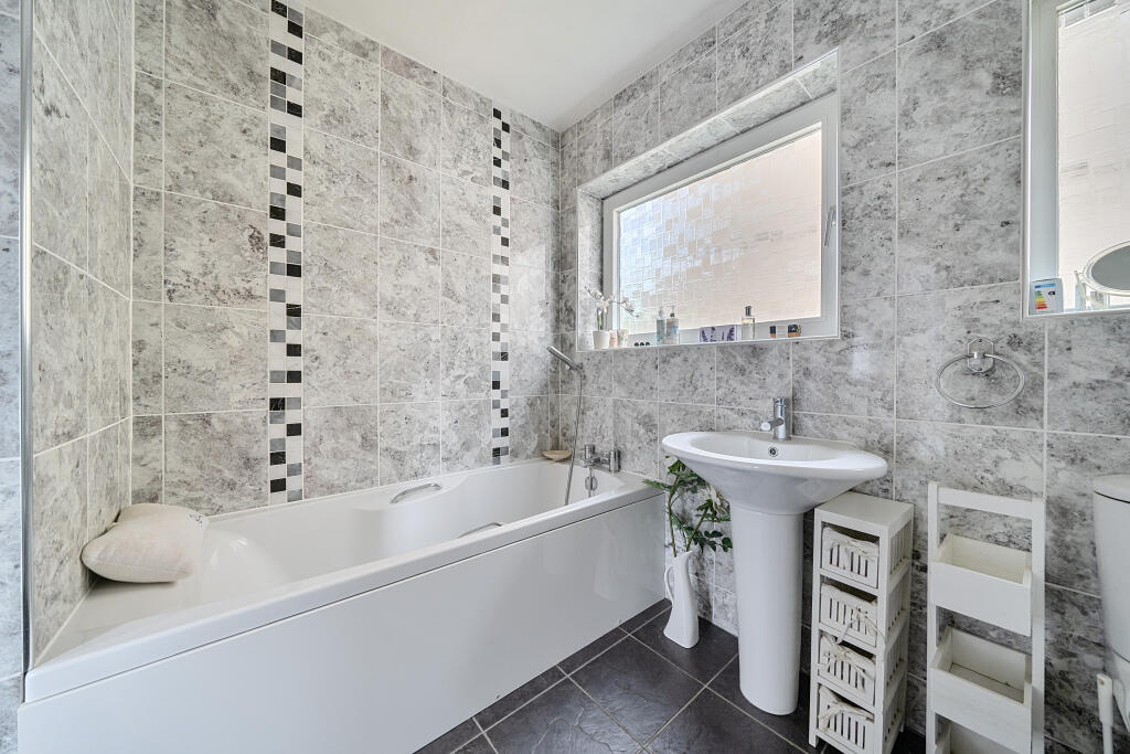 128974546835b1b73dfb7