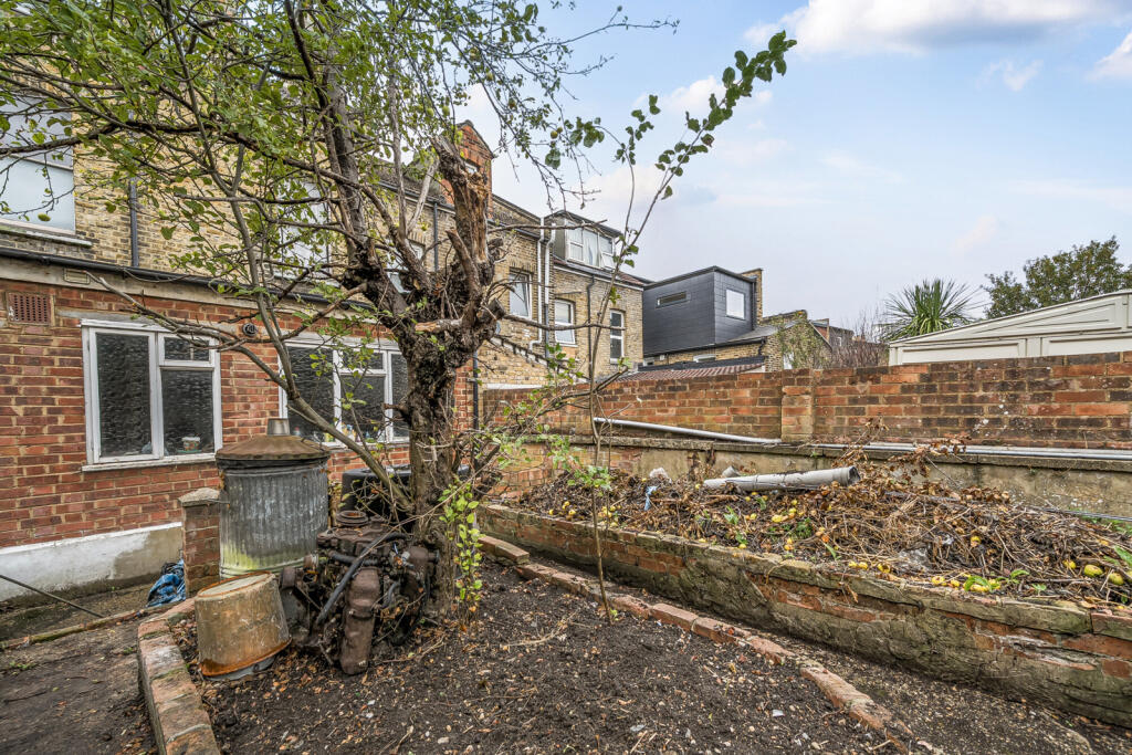 1346218-6-68b1924...