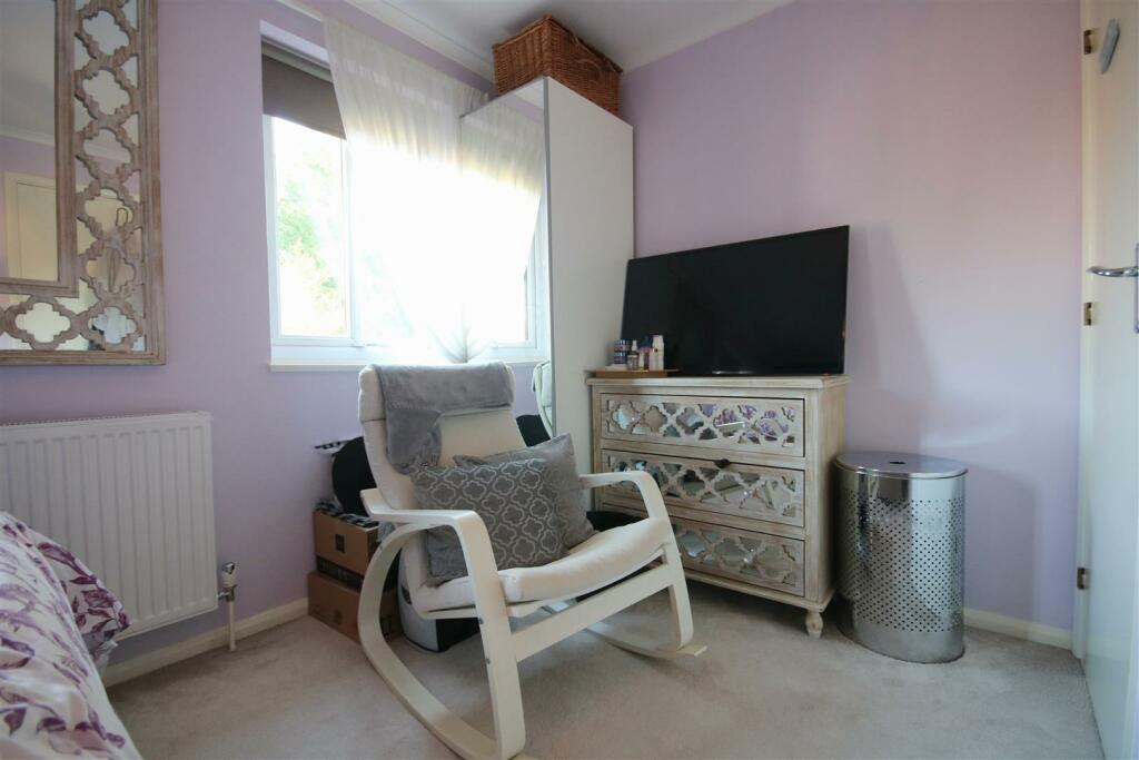 bed1.2.JPG