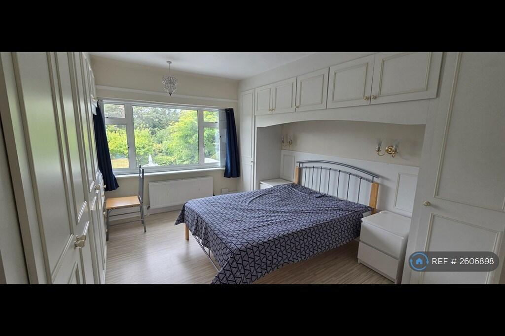 Bedroom 2 - First Floor