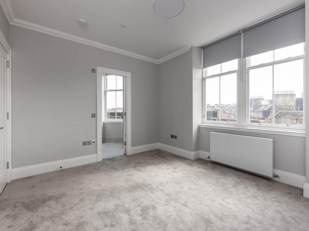 65260_MelvilleCres01