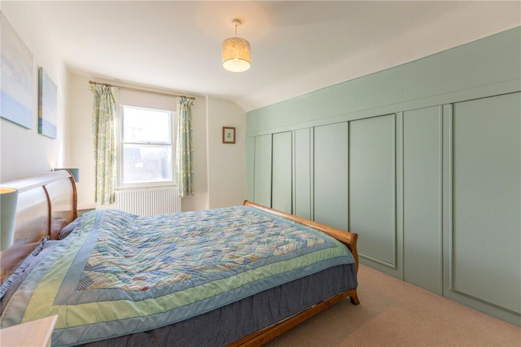 Bedroom 4 To Wardrob