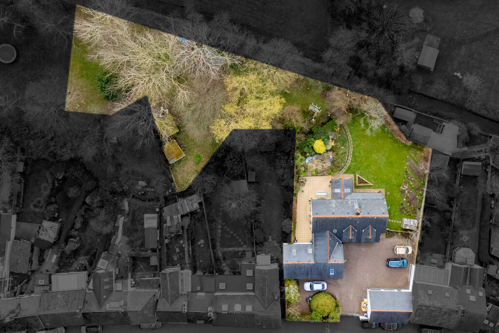 House &amp; Garde...