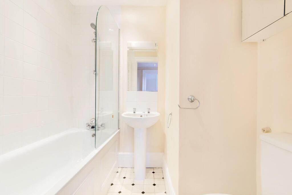 Flat 2, Lansdown Gro